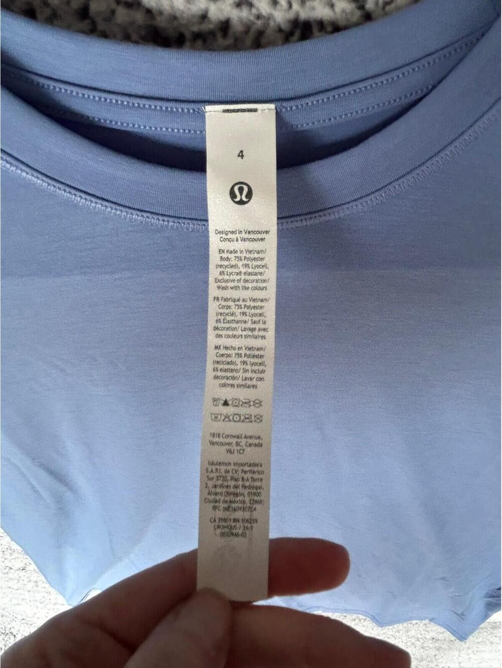 Lululemon Jersey Training Short Sleeve Shirt Women’s 4 Blue NWT - Picture 3 of 3